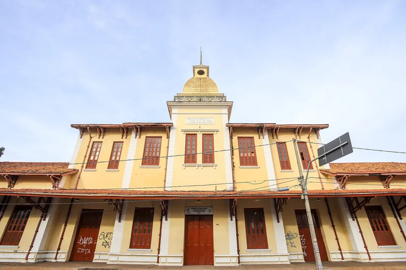Fachada da antiga Estação Ferroviária de Teresina