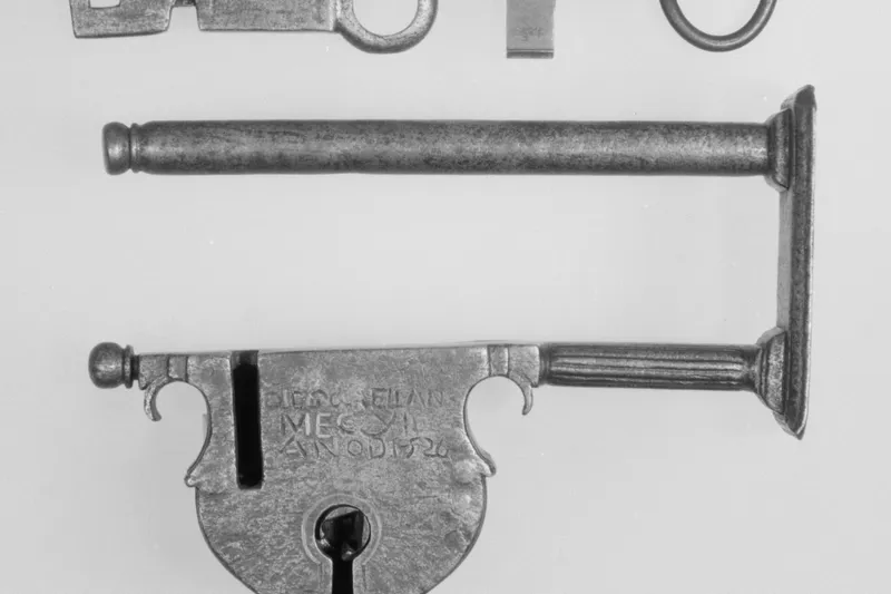 Imagem ilustrativa de arquivo: cadeado antigo de acervo museológico, sem relação com os objetos recolhidos pela polícia
